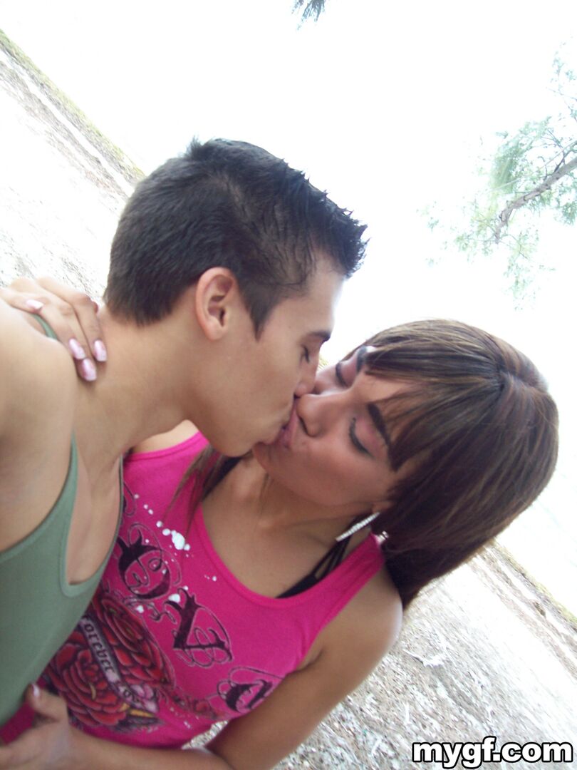 Super Hot Chick Loves Dick