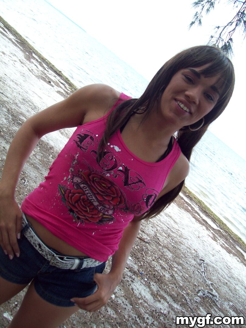 Super Hot Chick Loves Dick