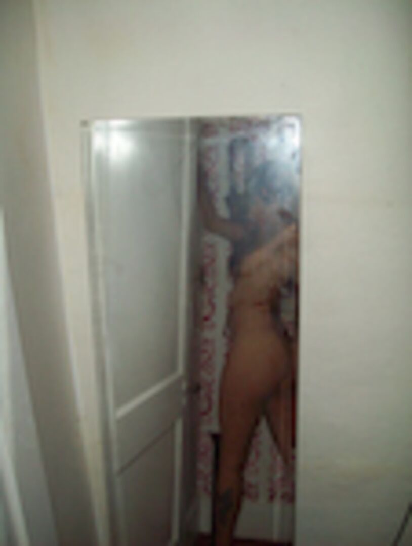 Super Hot Chick Loves Dick