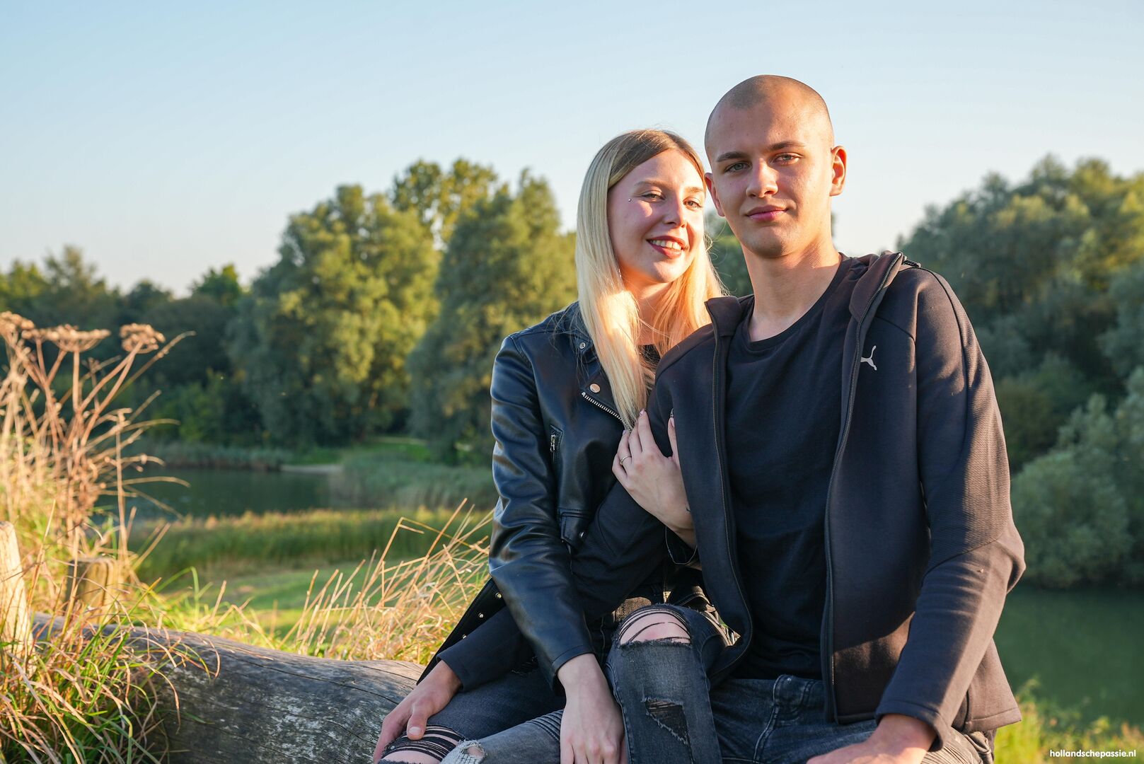Vera & haar vriend geven een geil showtje!
