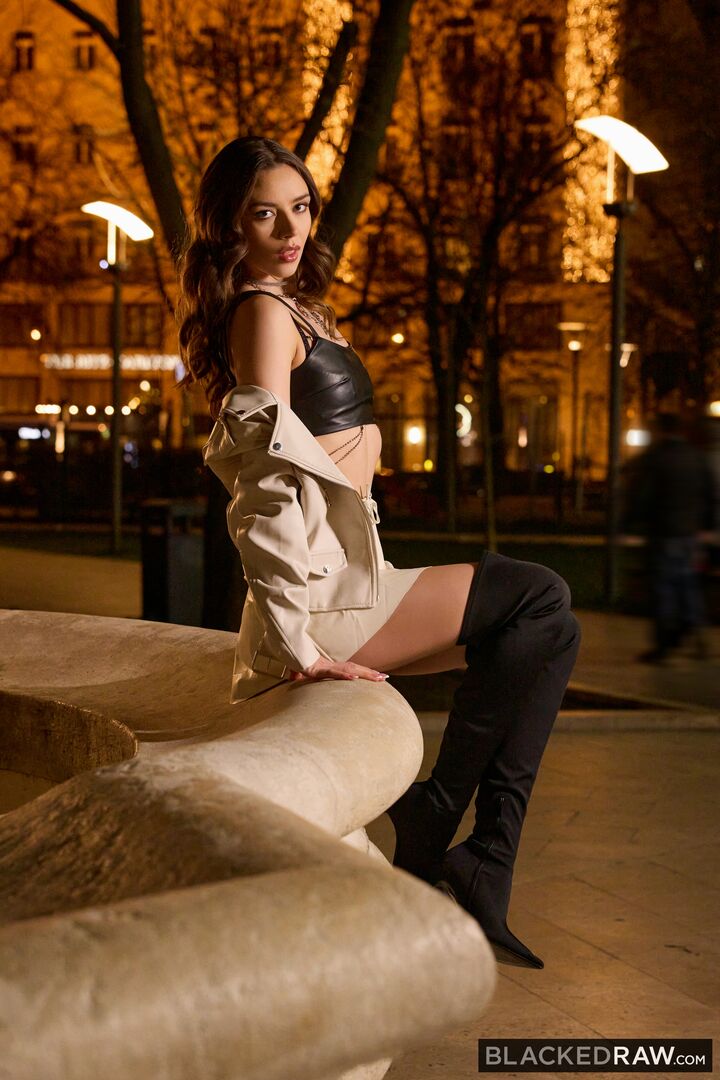 BBC Addicted Influencer Blows Stranger