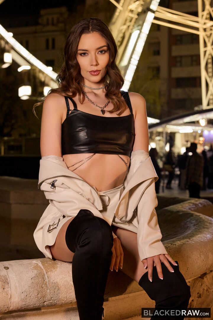 BBC Addicted Influencer Blows Stranger