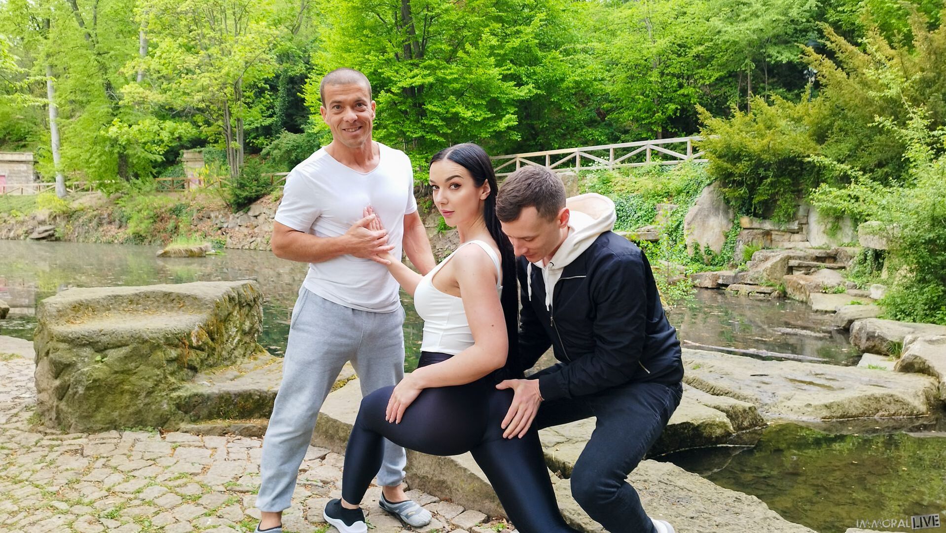 BUSTY BEAUTY Lady Gang MONSTER COCK THREESOME