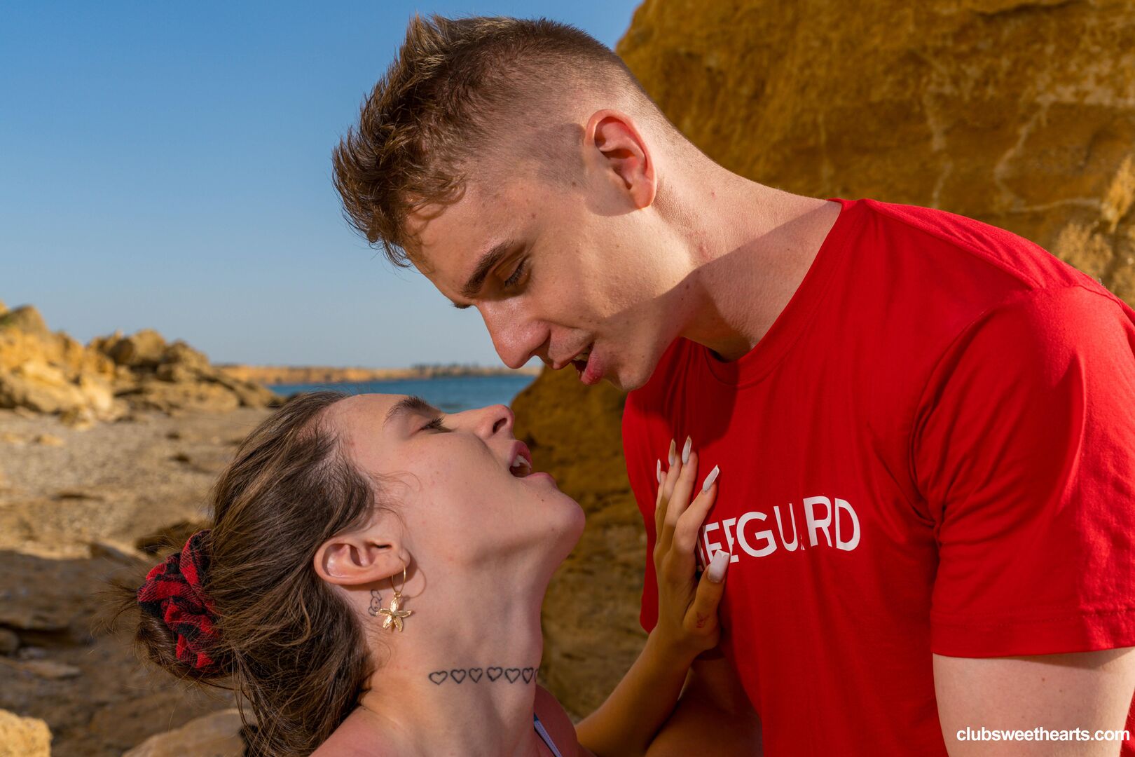 Lifeguard saves Jane's tight ass