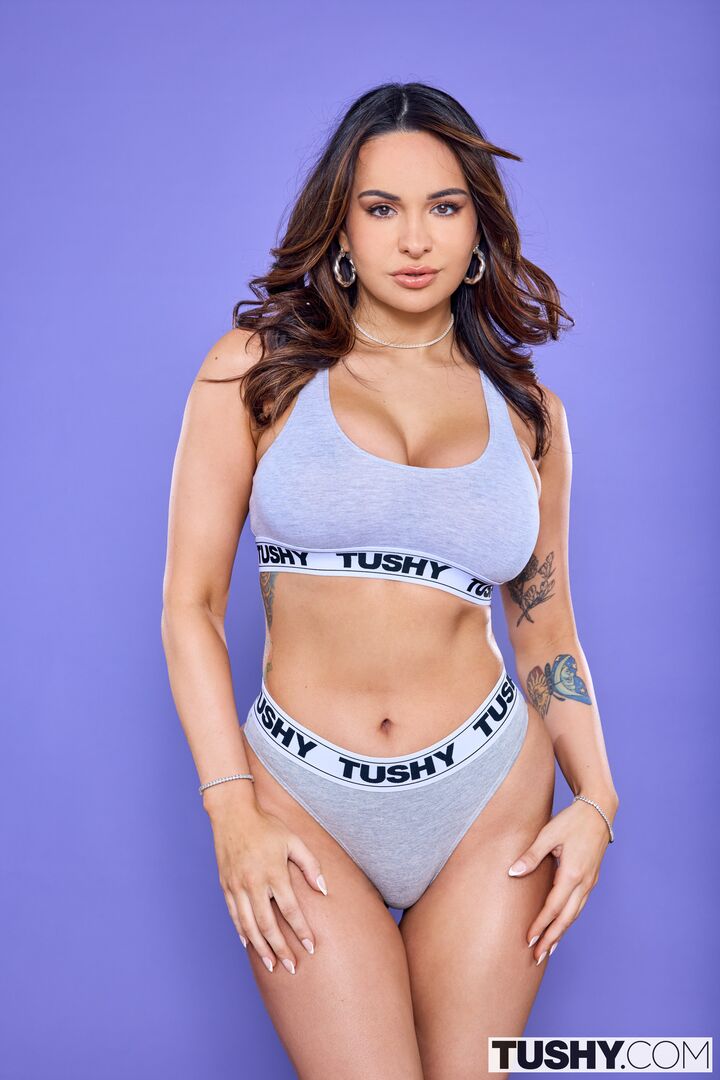 Busty Cuties Spa Anal Fantasy Comes True