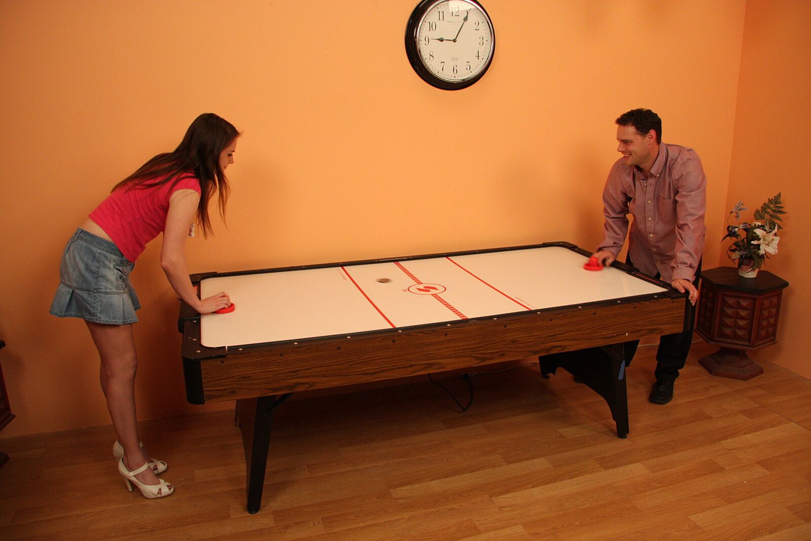 Tori Black Gives Brad Hardy One Incredible Handjob