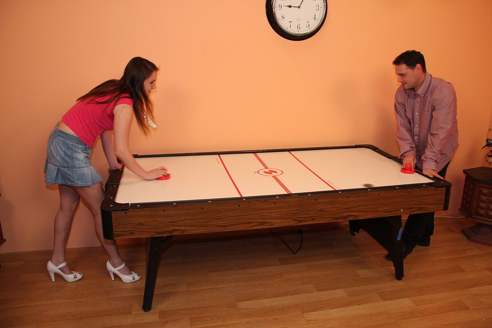 Tori Black Gives Brad Hardy One Incredible Handjob