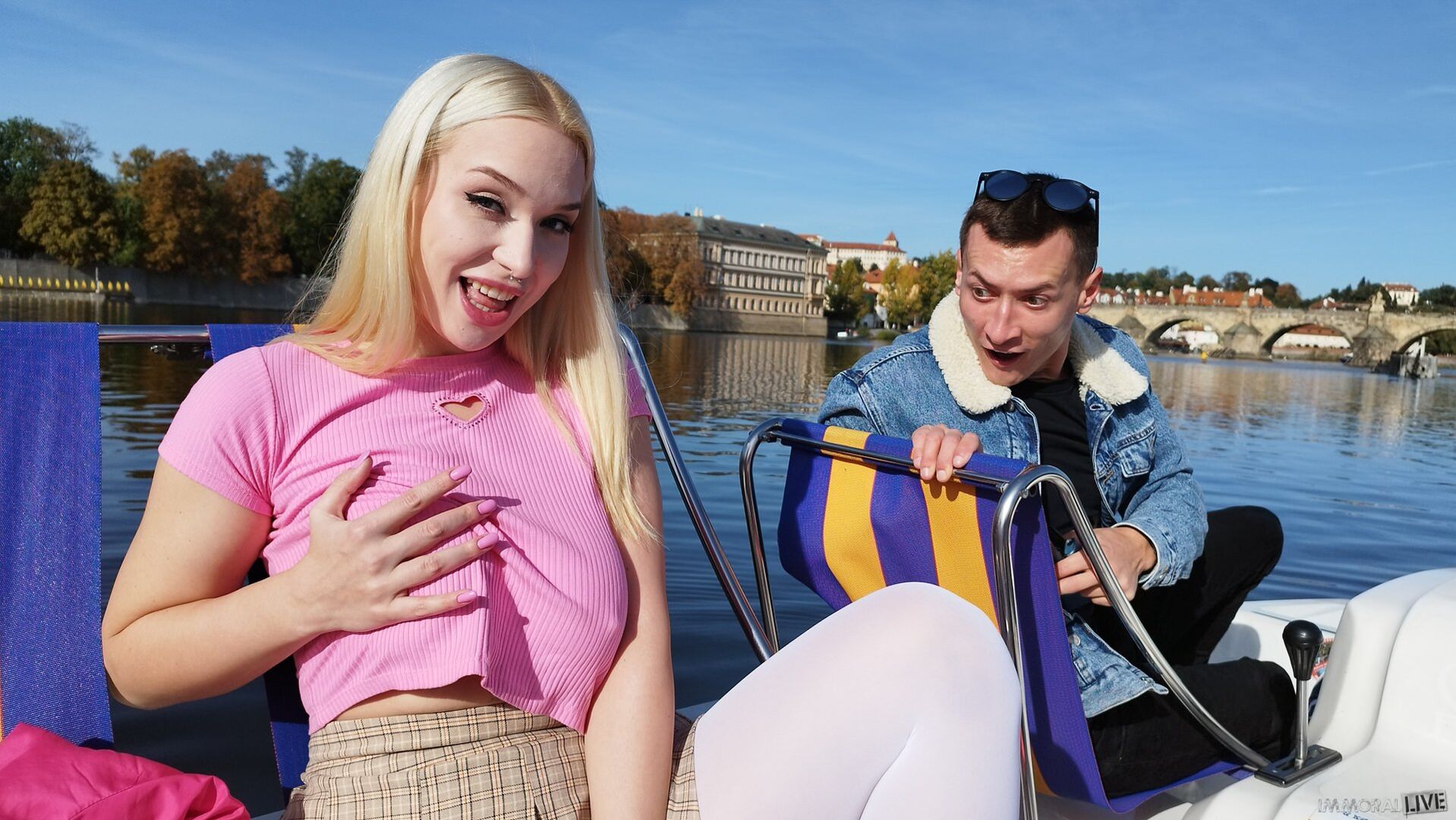 SQUIRTING PAWG Vera Jarw CREAMPIED on a BOAT & BEDROOM