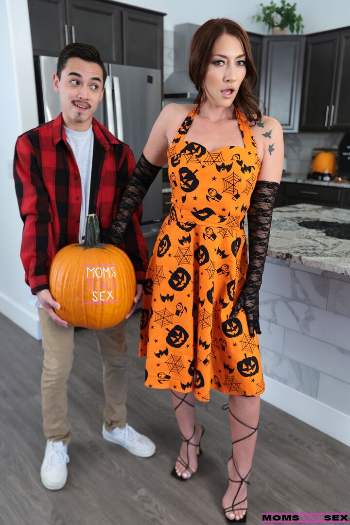 Pull Your Dick Out Of The Pumpkin - S22:E8