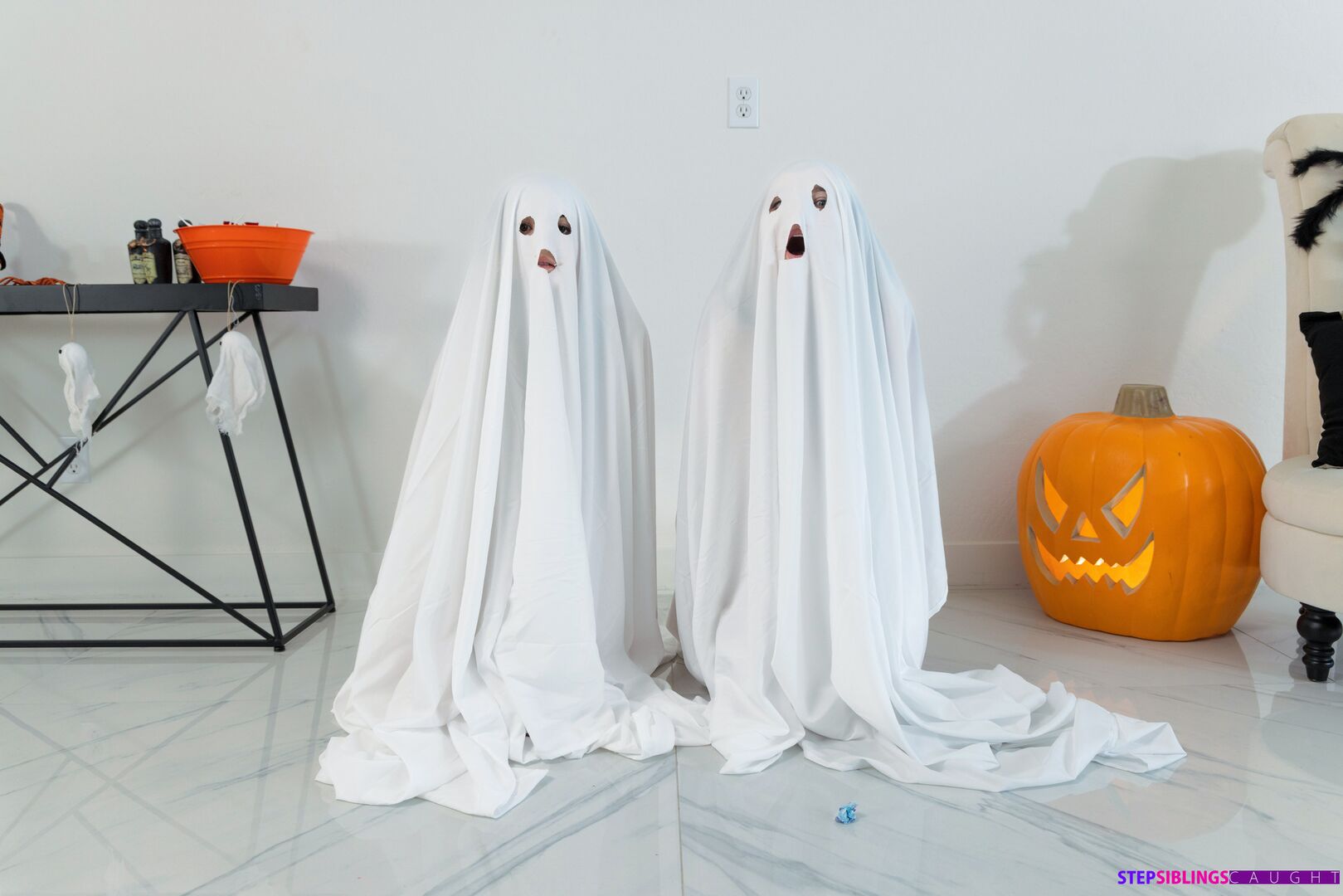 Two Ghosts And One Stepbro - S27:E6