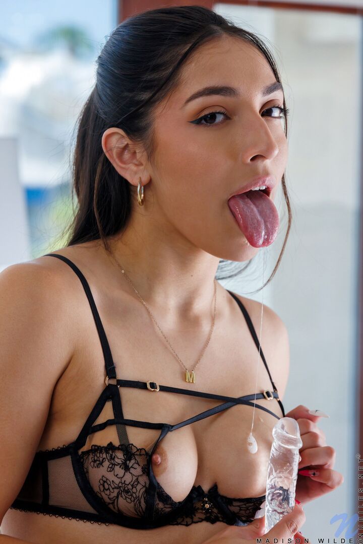 207674