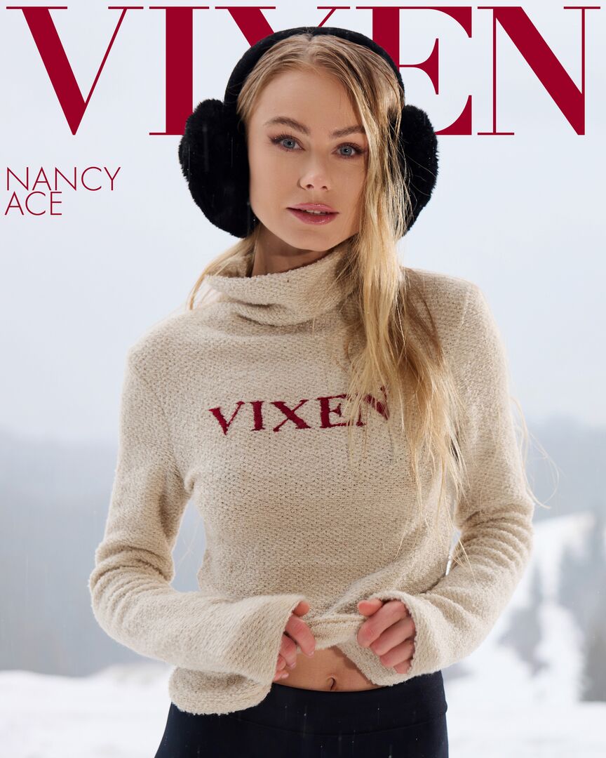 Snowbunny Nancy Ace Has Her Eyes On Instructors Cock