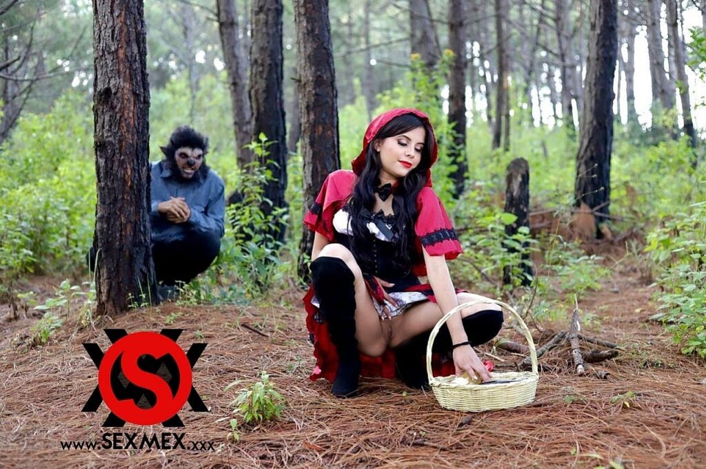 Little red riding hood . Ana Paula Rico