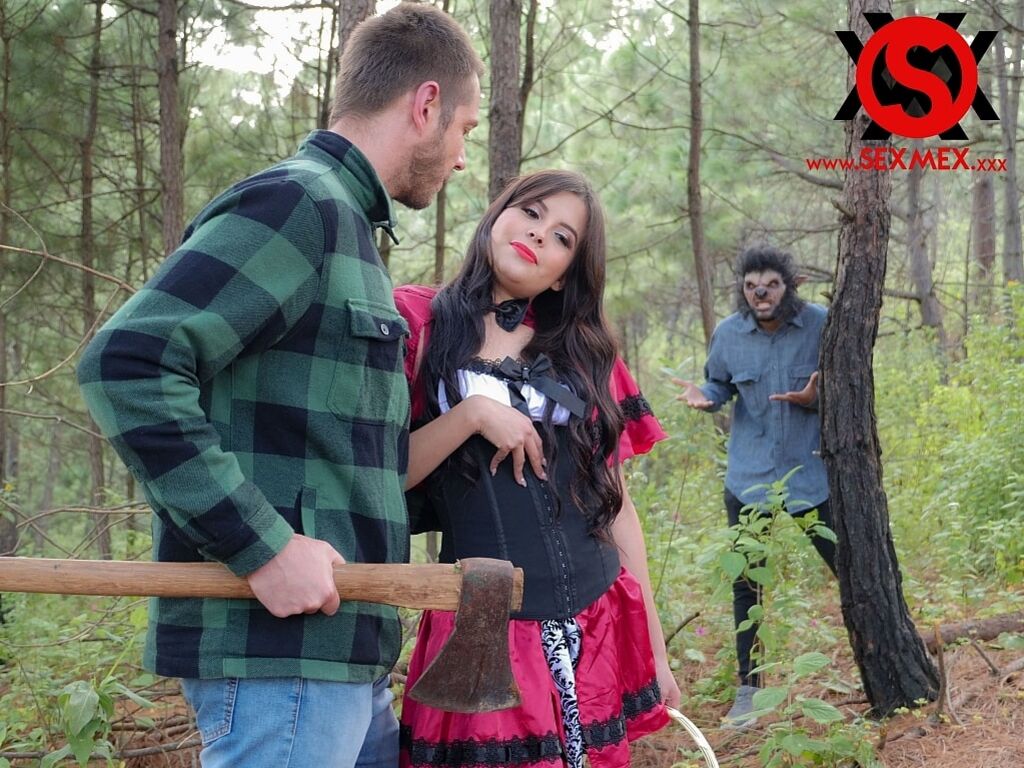 Little red riding hood . Ana Paula Rico