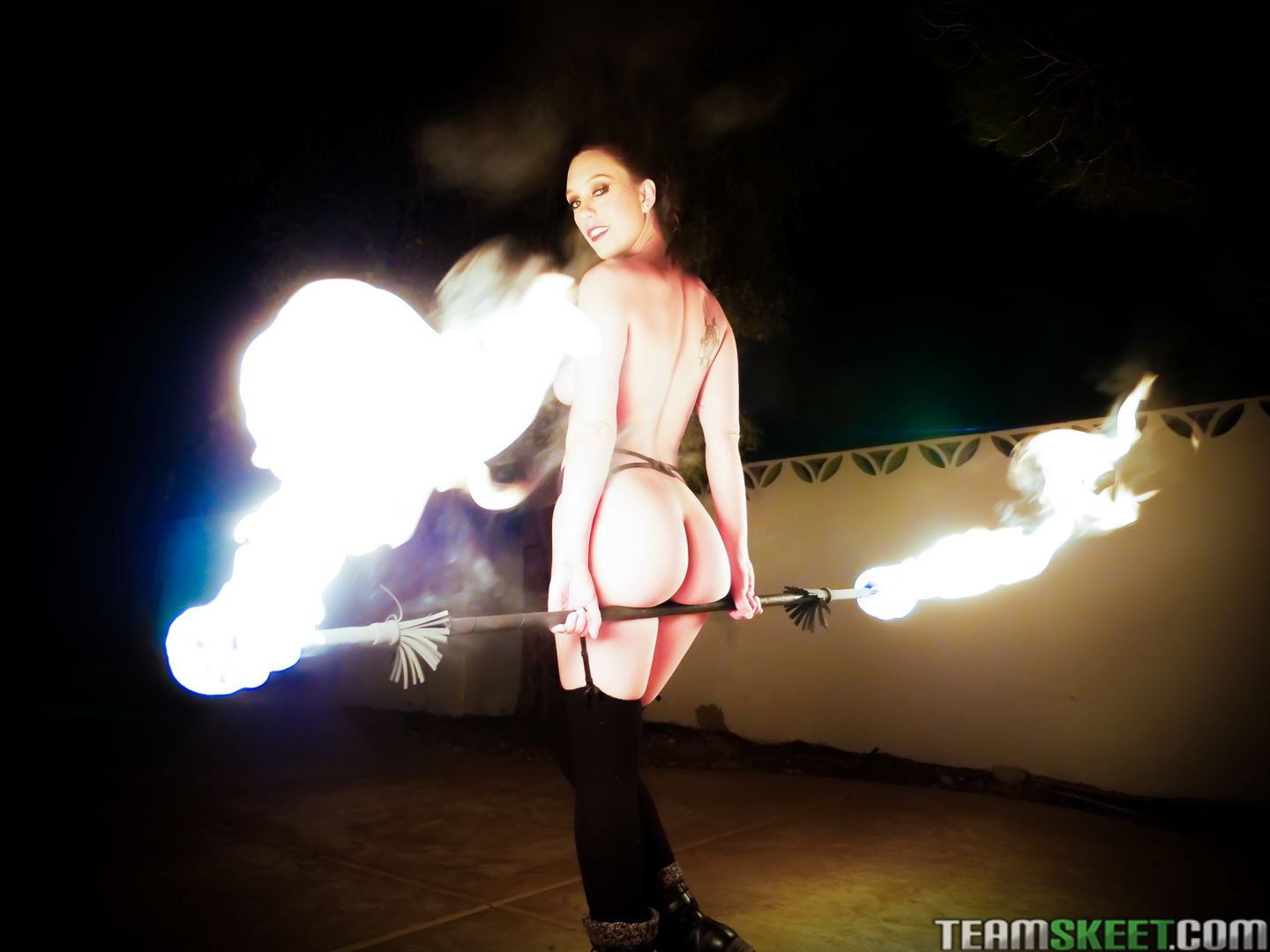 Smoking Hot Fire Spinner Gets A Blazing