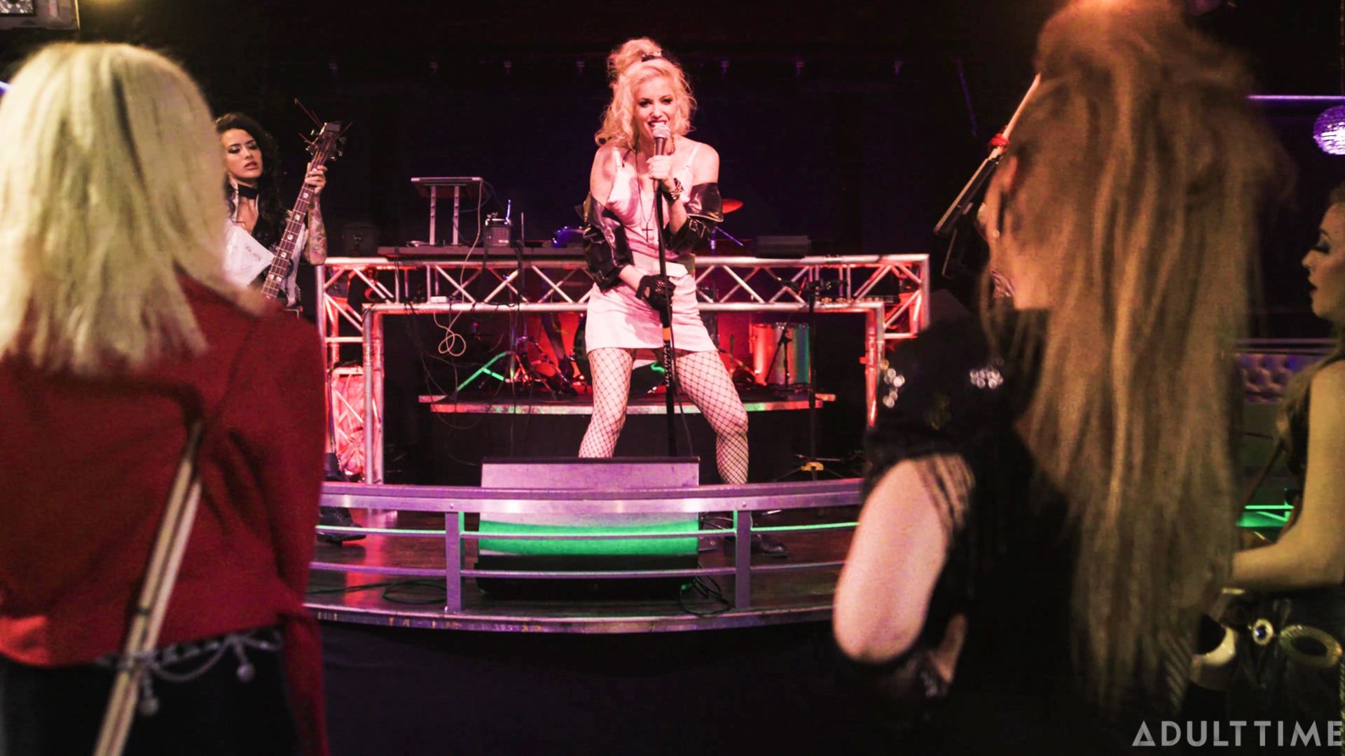 Girlcore | S2 E1 | rock you like a hurricane