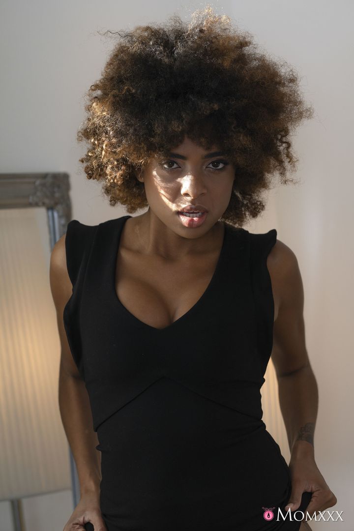 Sexual fantasy with ebony Brazilian