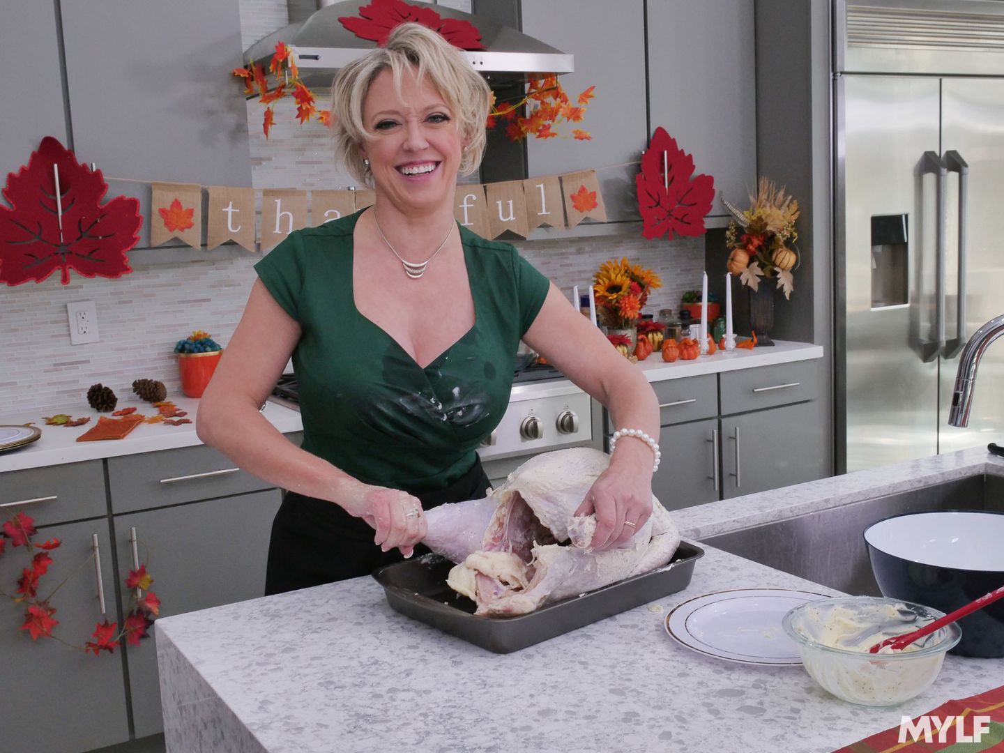 Stuffing Her Thanksgiving Pussy