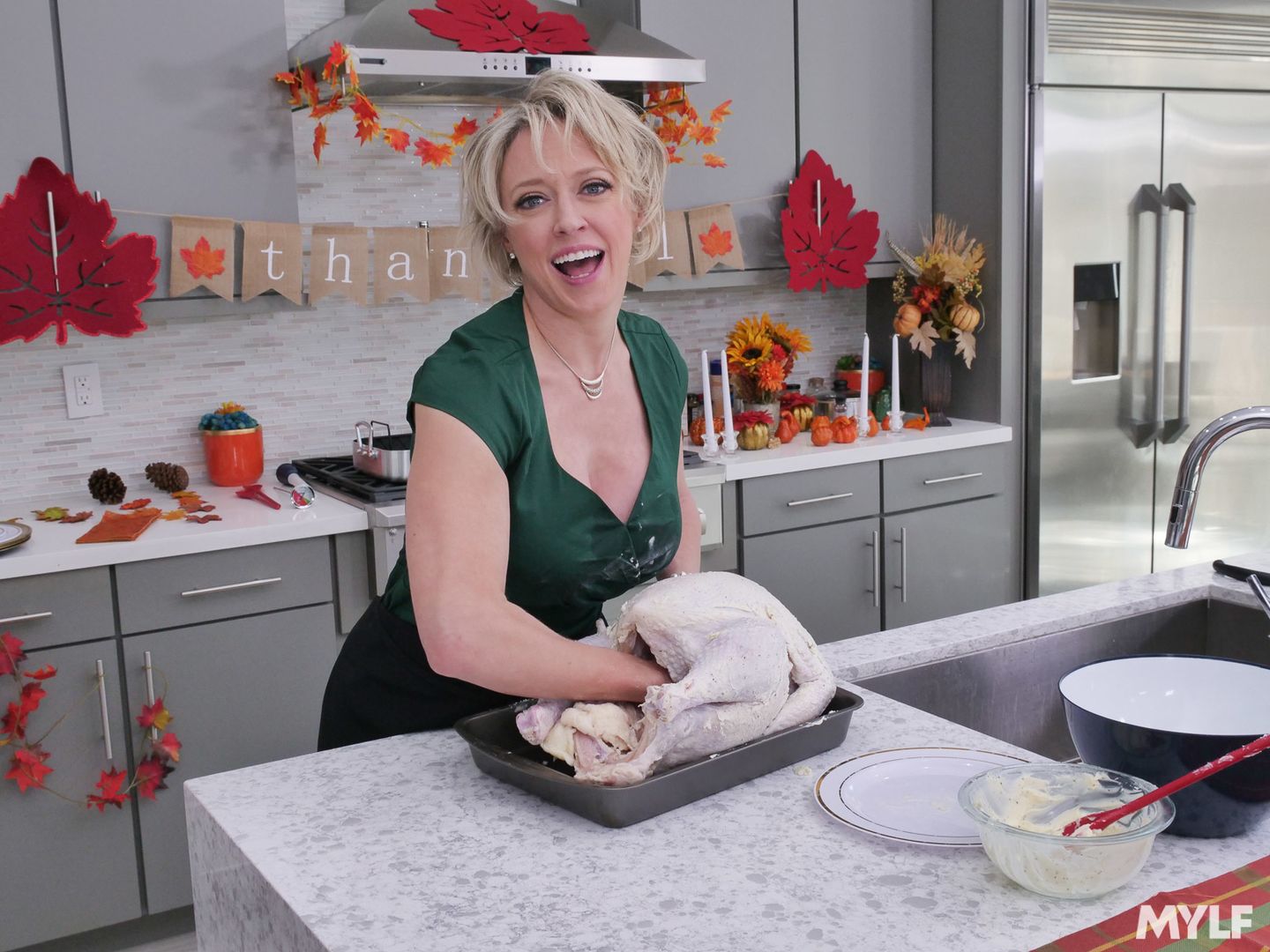 Stuffing Her Thanksgiving Pussy