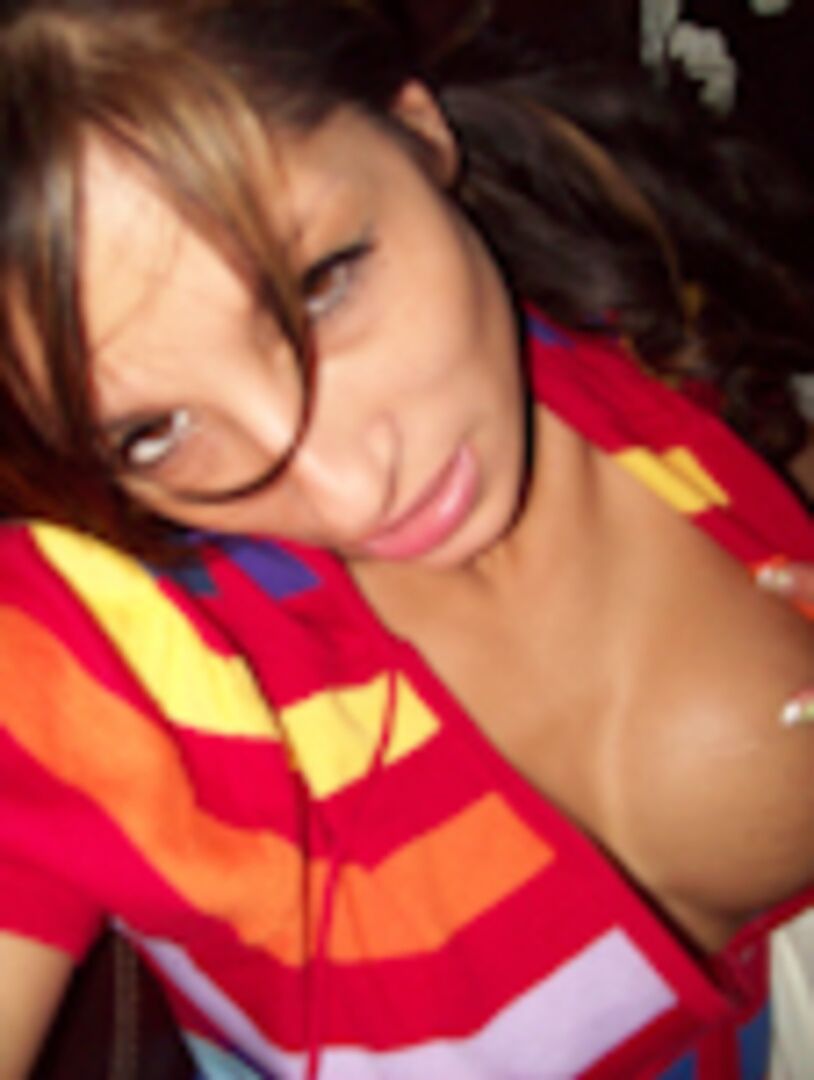 Girl Makes Sex Video For BF