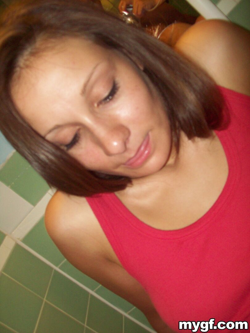 Horny Girlfriend Takes The Dick