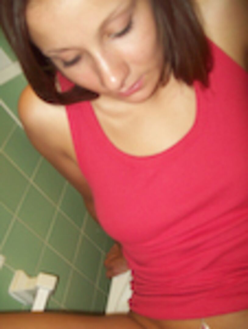 Horny Girlfriend Takes The Dick