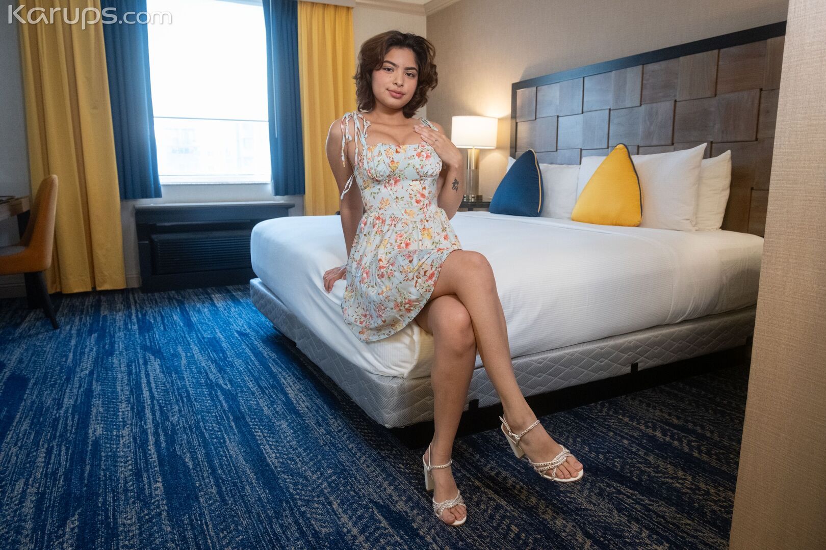 Tight Latina