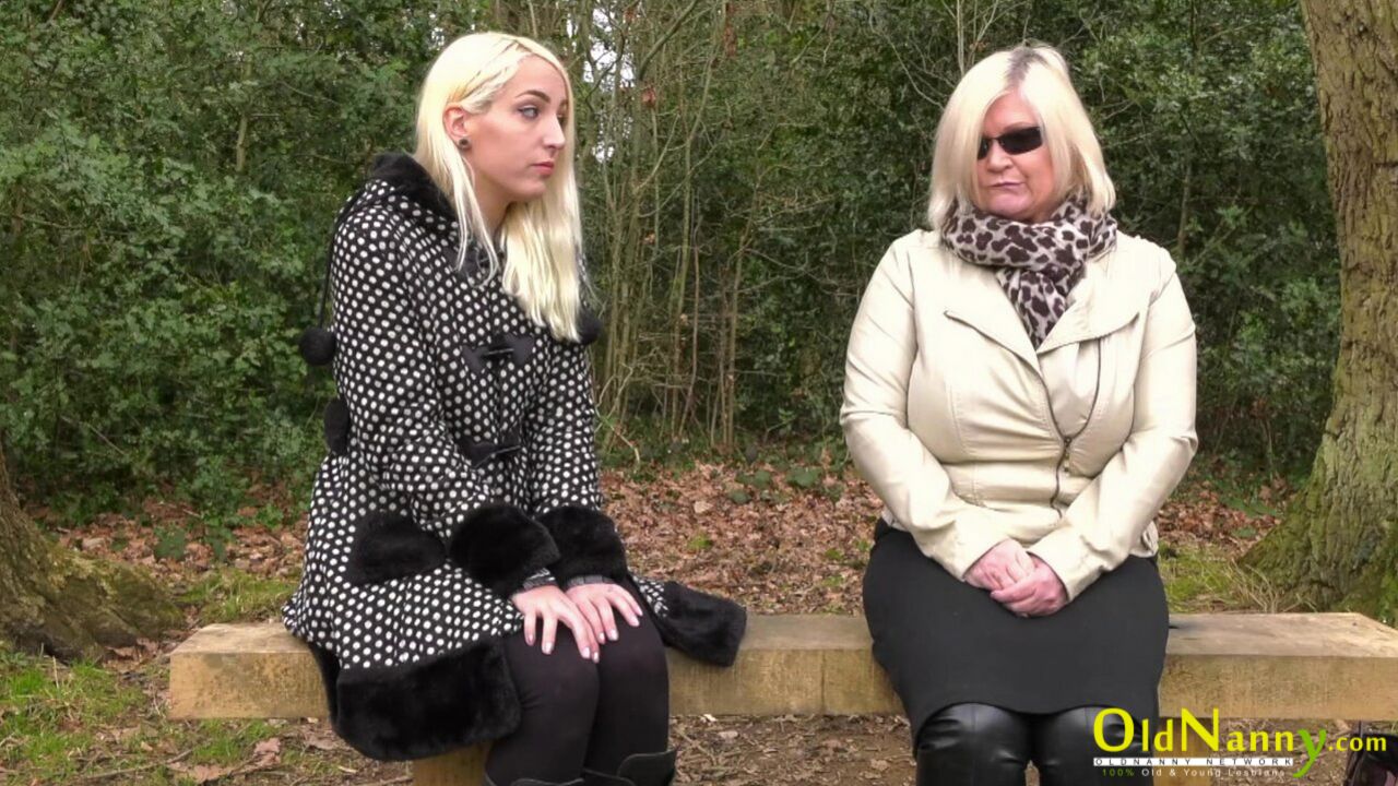 BUSTY WIFE AND HER LESBIAN SEXUAL ADVENTURE