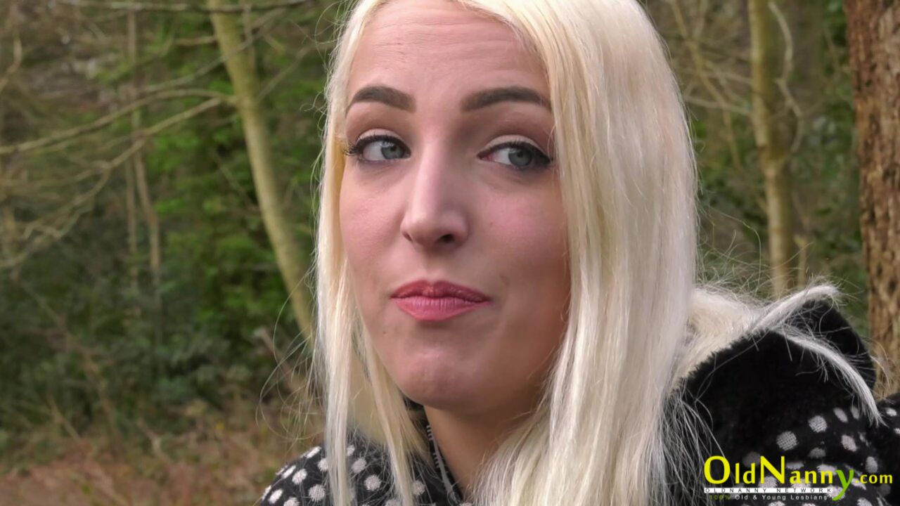 BUSTY WIFE AND HER LESBIAN SEXUAL ADVENTURE