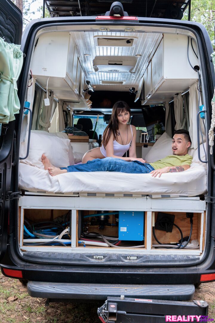 Sex On The Road - S7:E2