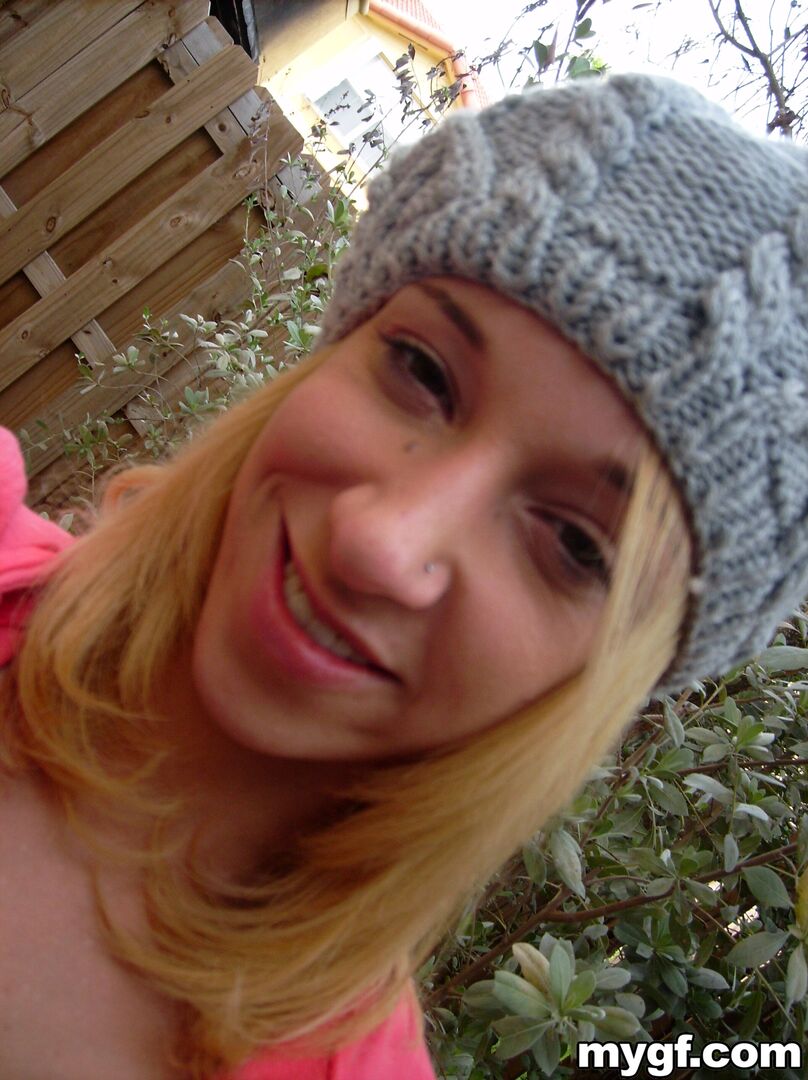 Blondie With A Body