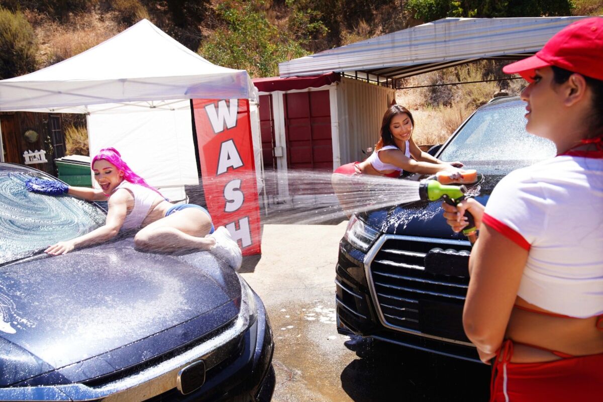 Scrub-a-Dub Squirt