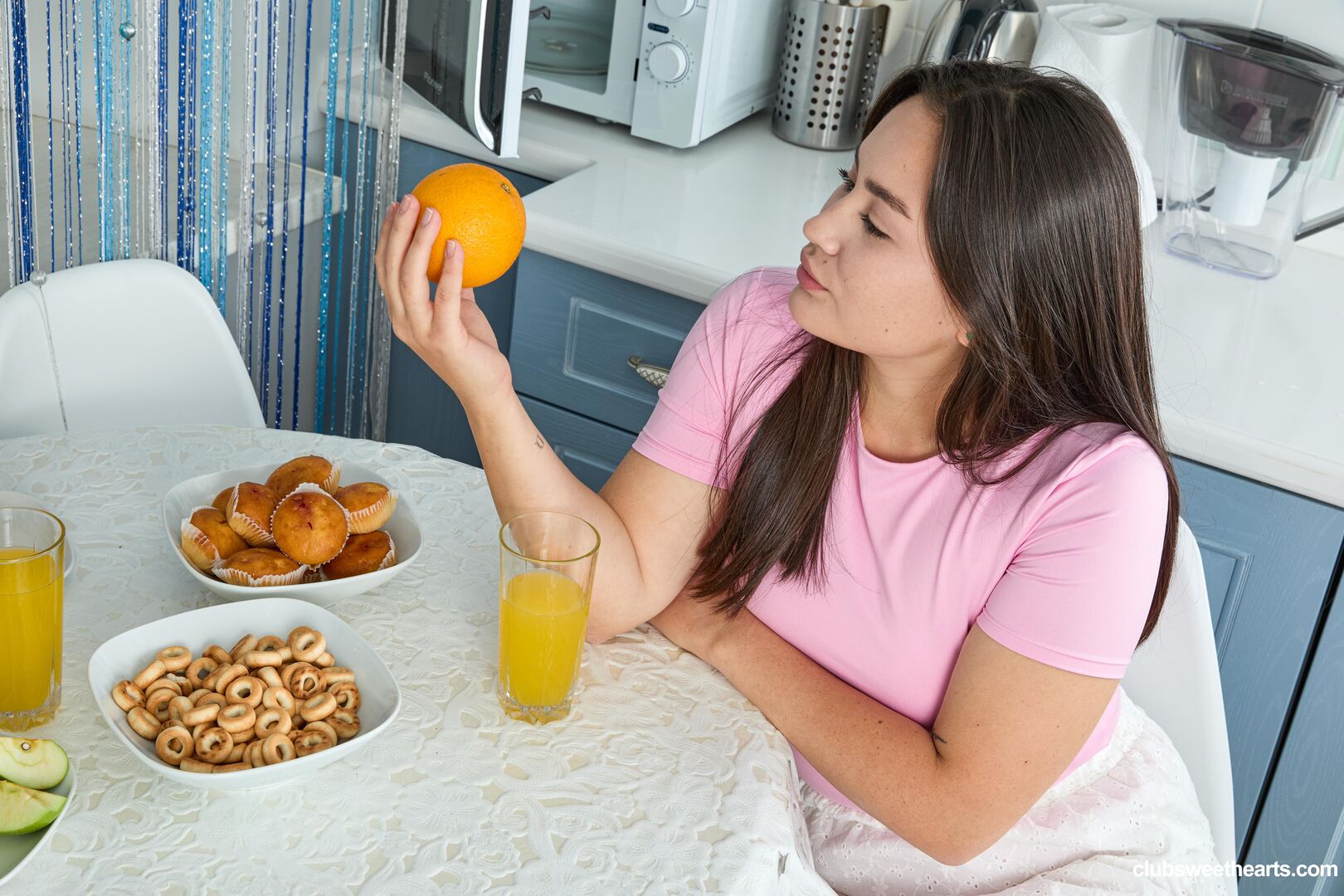 Lesbian pussy tastes sweet and sour
