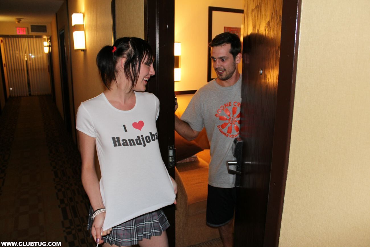 Mysti Heart Handjobs
