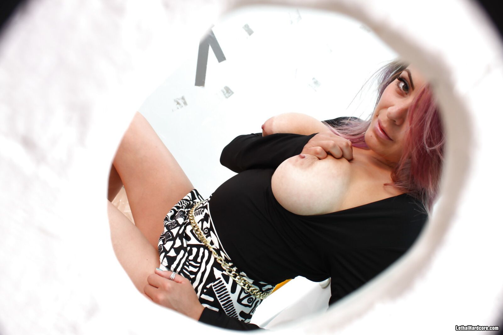 Mali Luna Shows Off Her Cock Sucking Skills