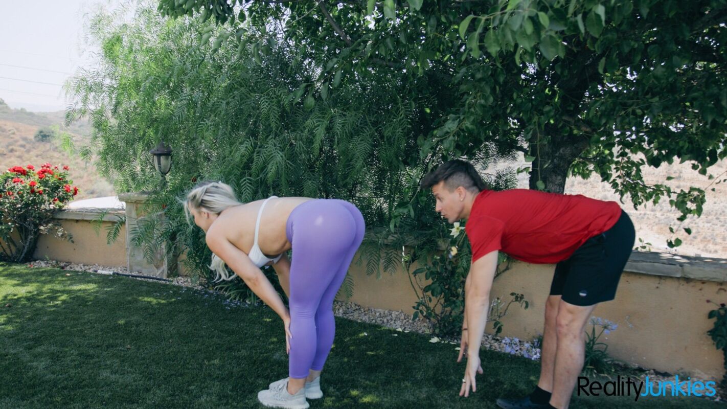 Big Booty Workout - Scene 1 - Ass Addict