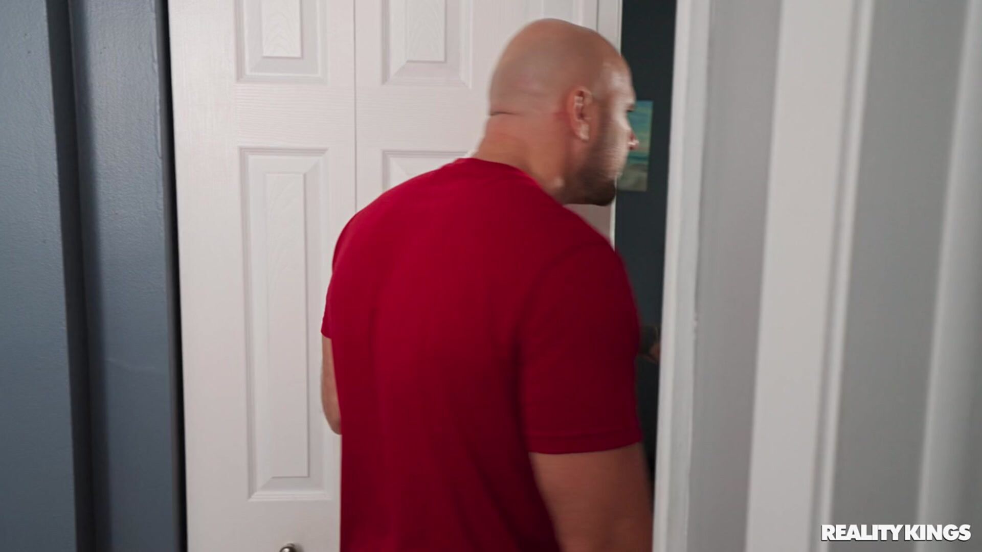 Roommates Learn To Share