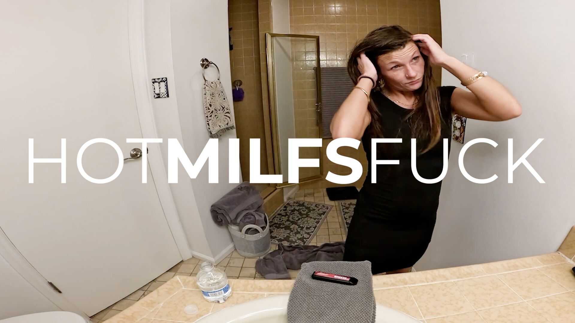 Fun Sized MILF