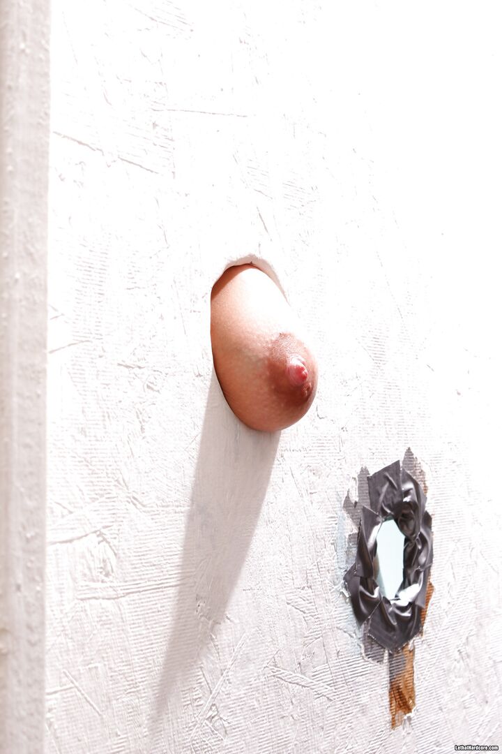 Naturally Busty Brylee Remington Goes To The Gloryhole