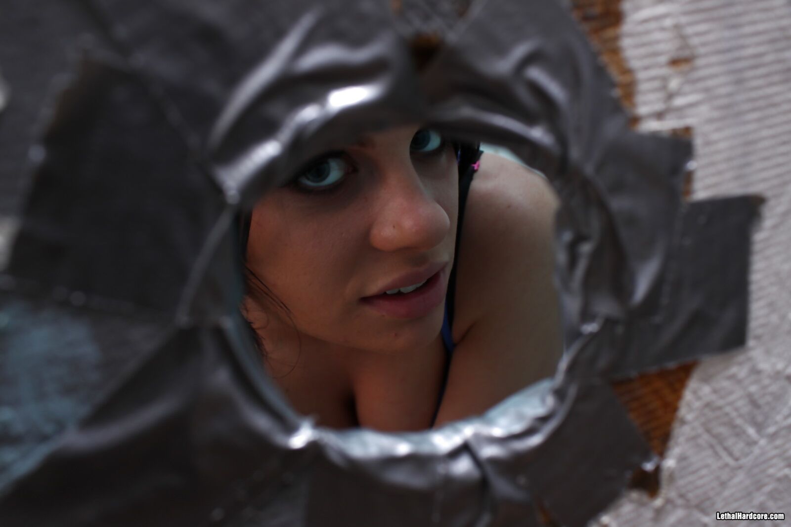 Shelly Starr Breaks Out Of Being Shy In The Glory Hole