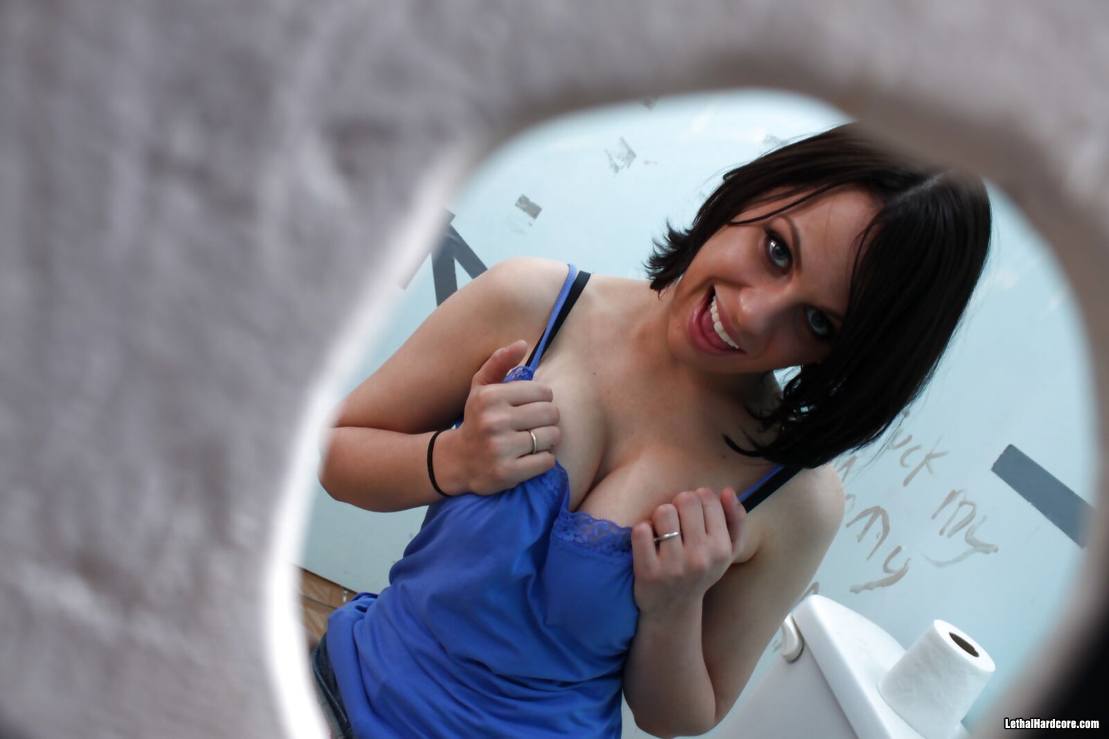 Shelly Starr Breaks Out Of Being Shy In The Glory Hole