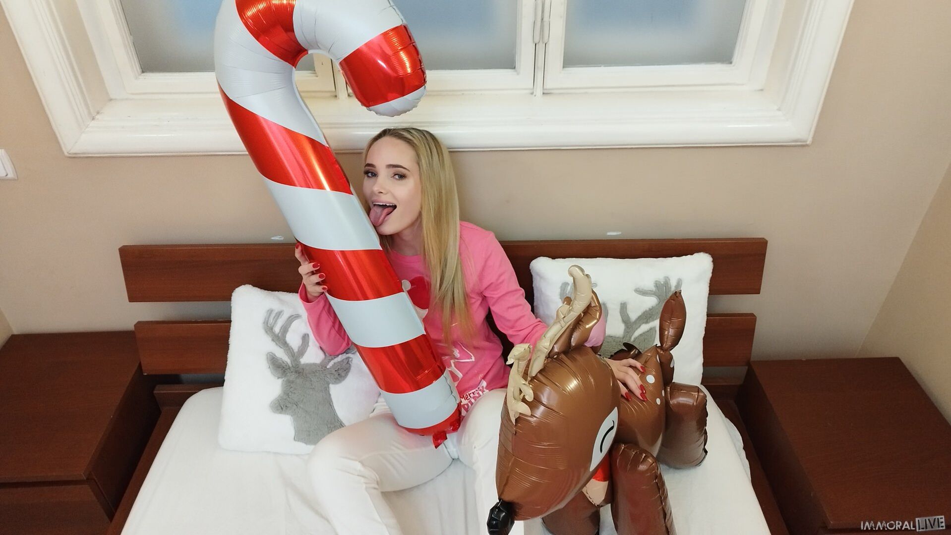 SASSY STEPDAUGHTER Athena Fleurs gets CHRISTMAS CREAMPIE by HUGE COCK