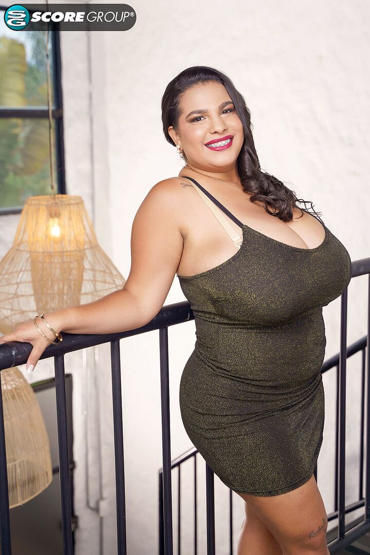Nathalia Correa Loves it Big & Deep