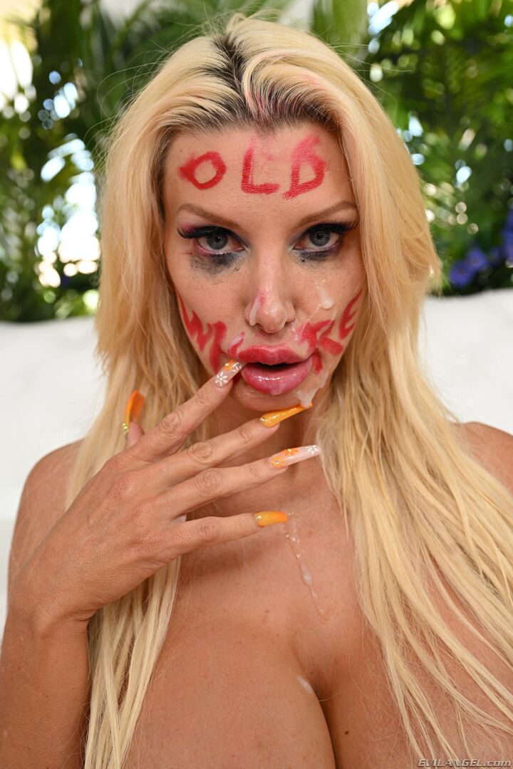 BRITTANY ANDREWS Anal MILF Manhandled