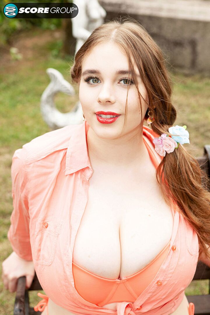 Lucy Laistner: Making Gardens Sexy 62332
