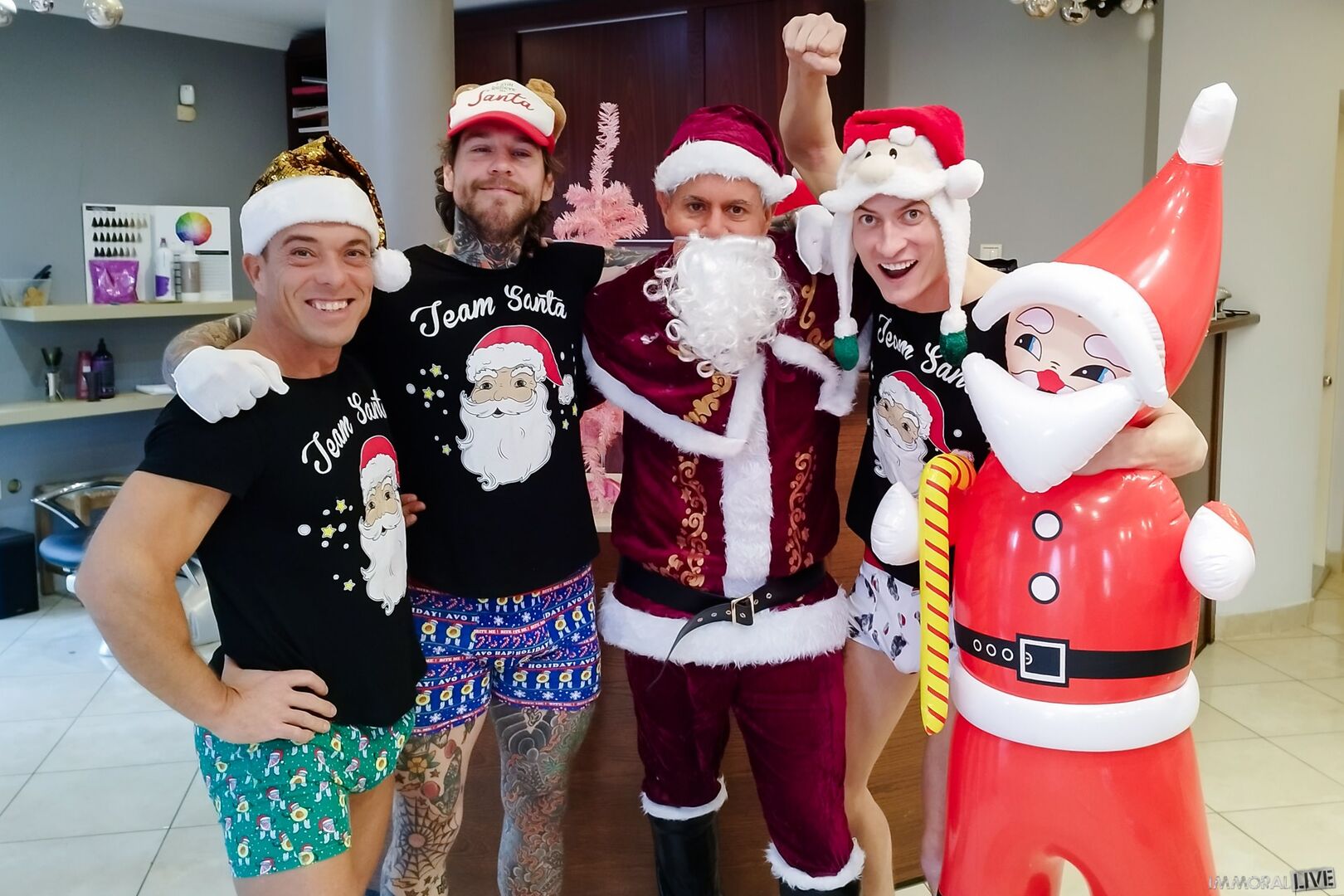 Mrs. Claus CUCKOLDS Santa in CRAZY CHRISTMAS GANGANG