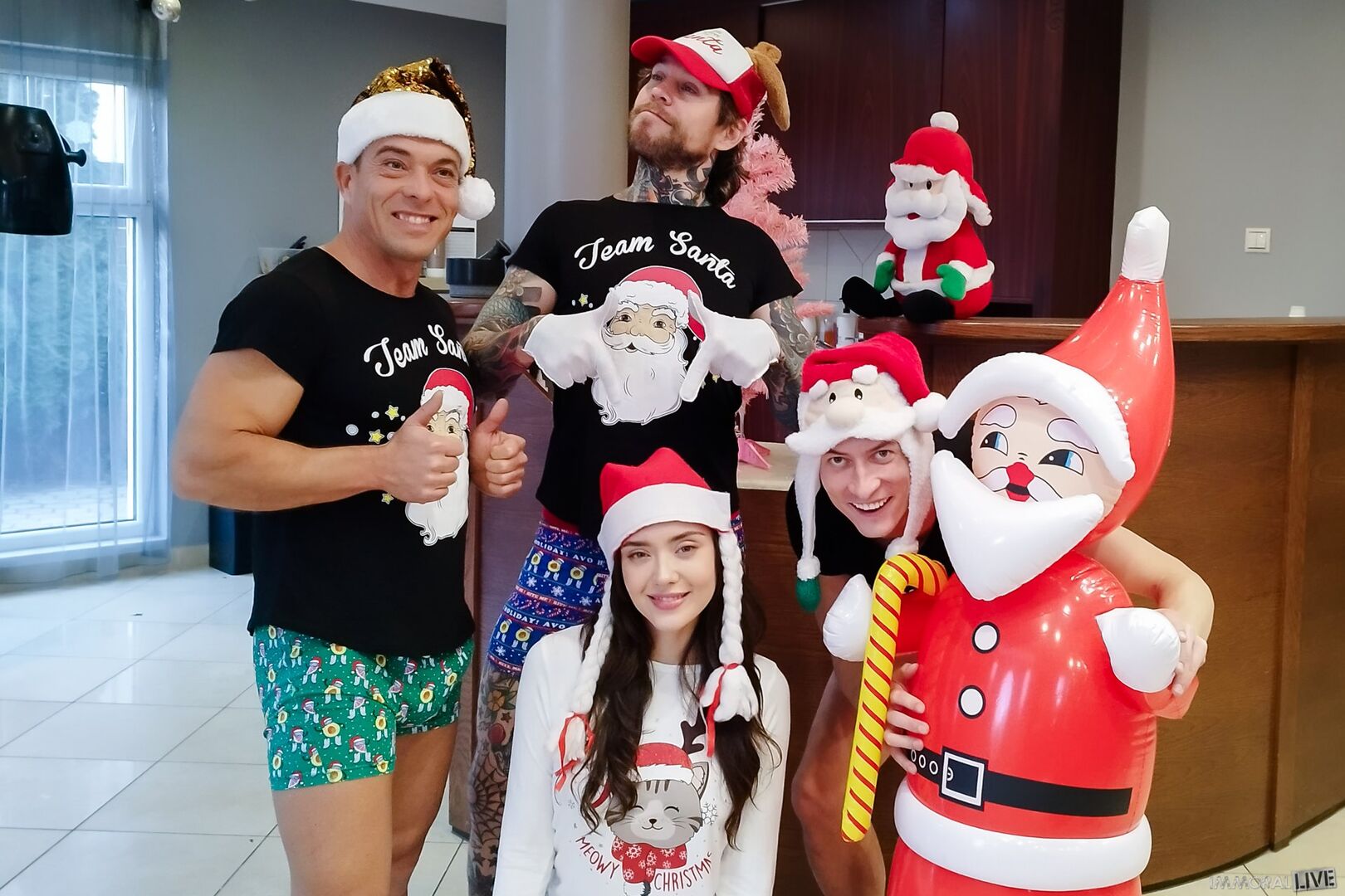 MRS. CLAUS CHEATING on CHRISTMAS in MONSTER COCK THREESOME