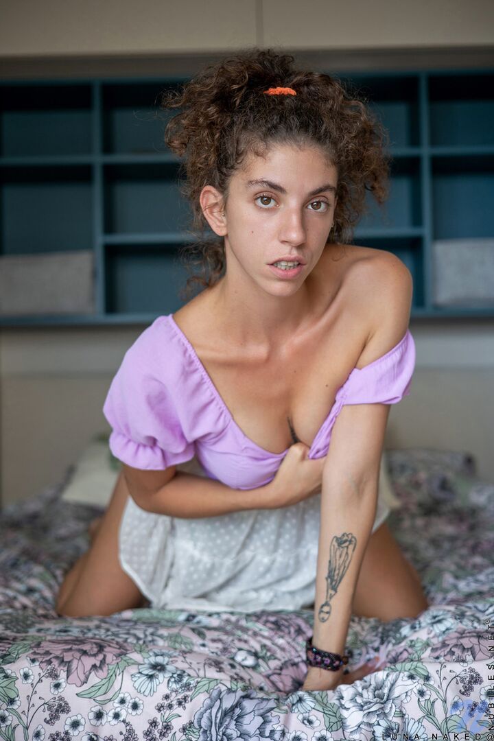 162824