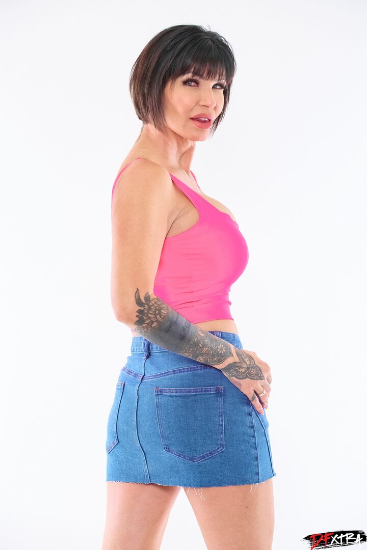 Busty MILF Shay Fox Gets Whatever She Wants