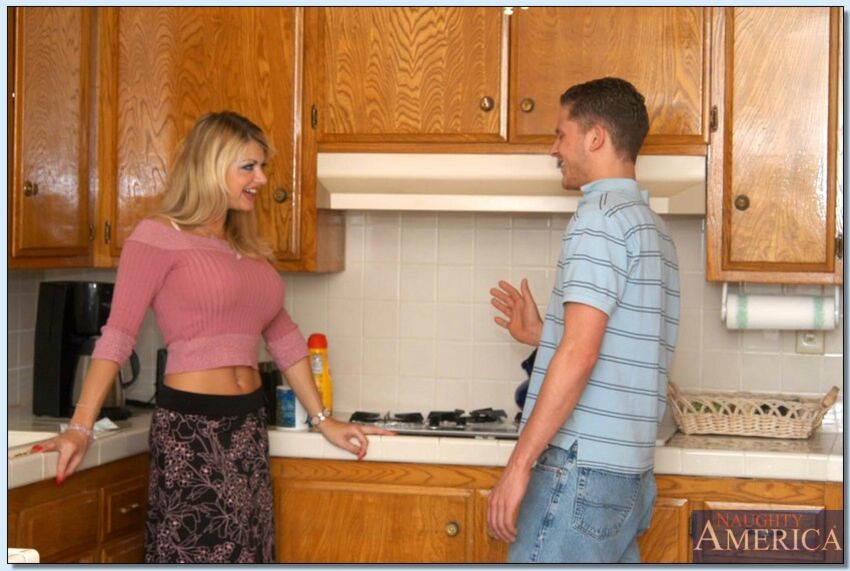 Vicky Vette fucking in the laundry room with her blue eyes